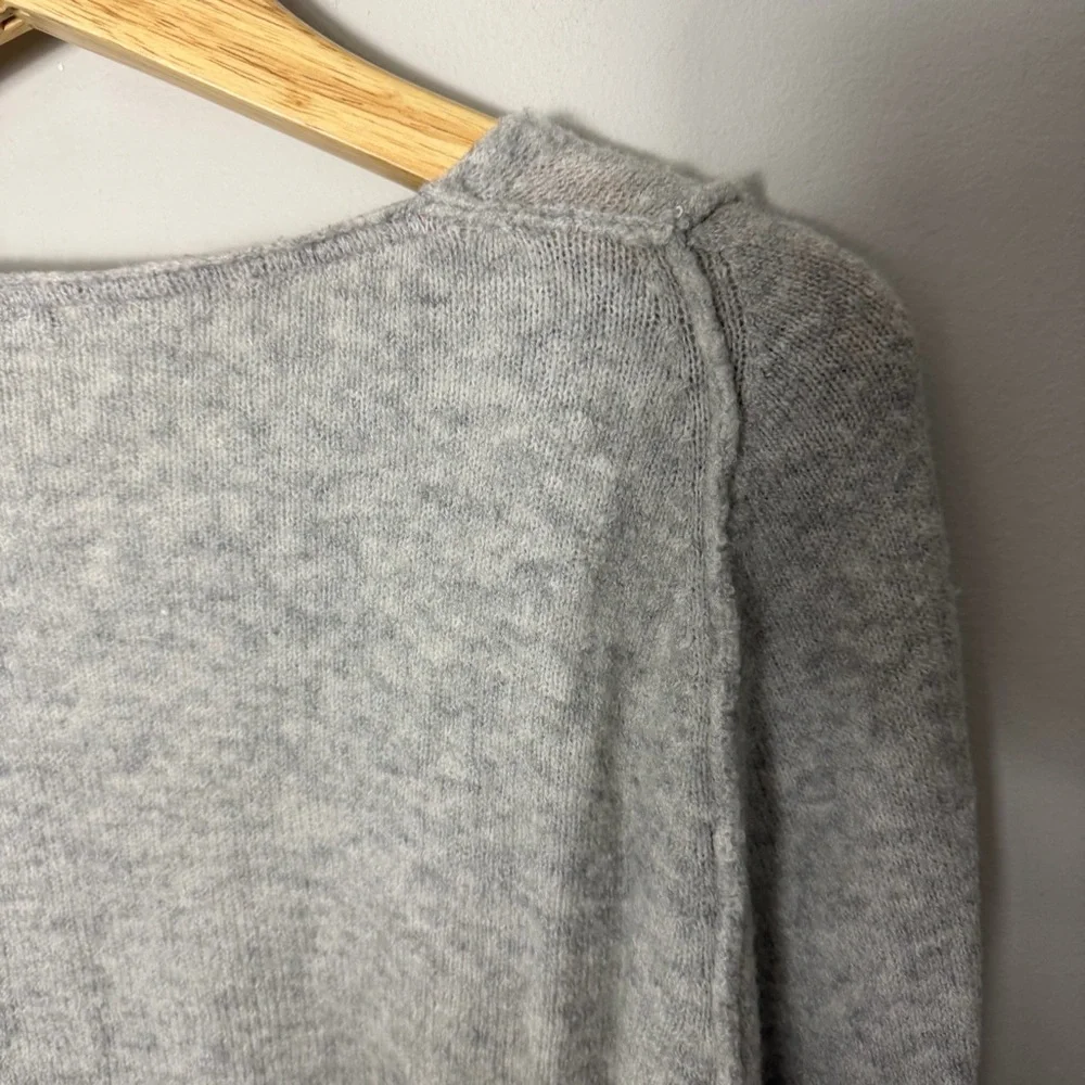 Free People Gray V-Neck Frayed Hem Sweater
